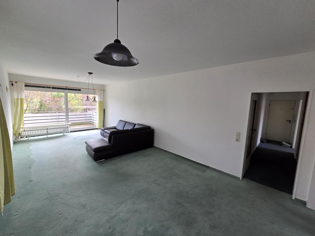 Helles, großzügiges Wohnzimmer