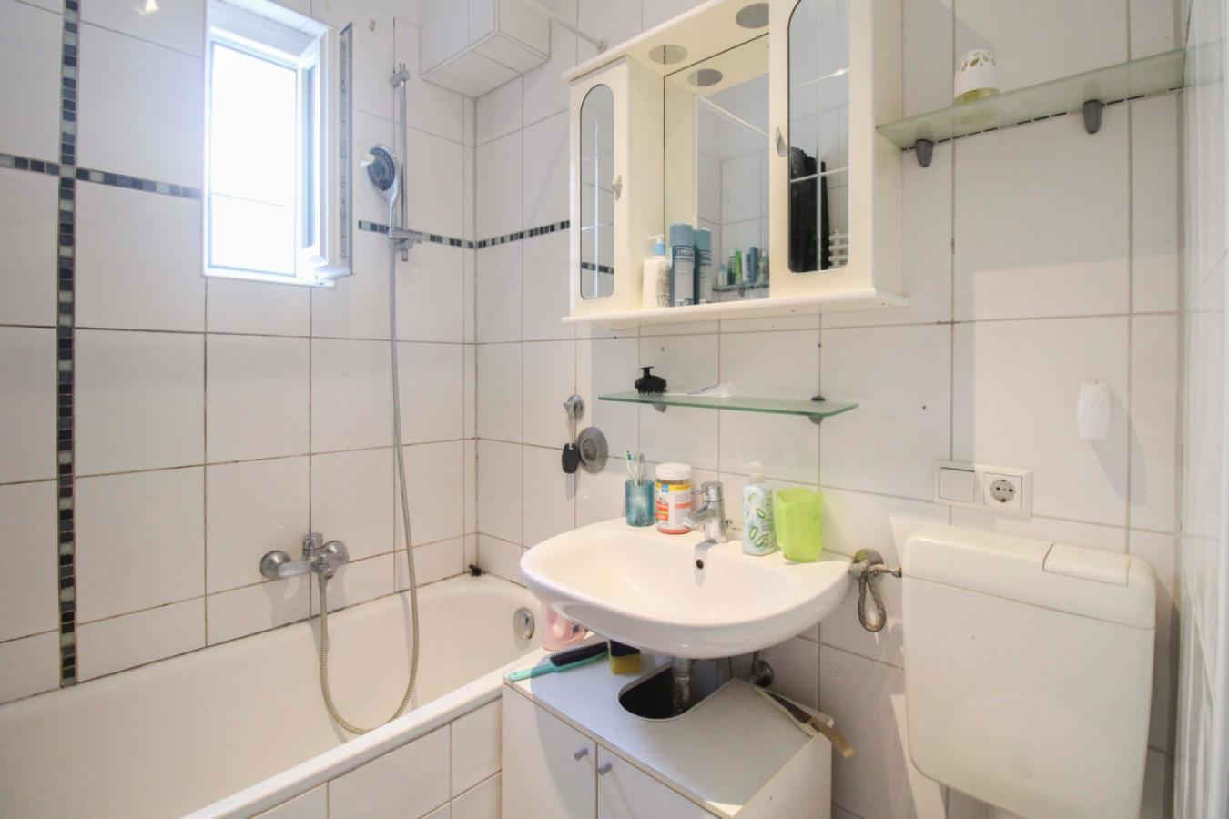 Badezimmer EG
