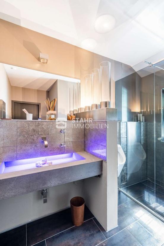 Duschbad und WC 1 im EG 