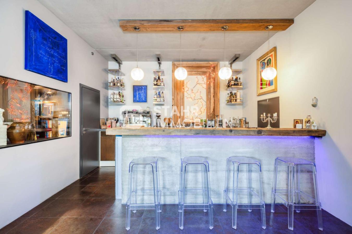 BAR im EG