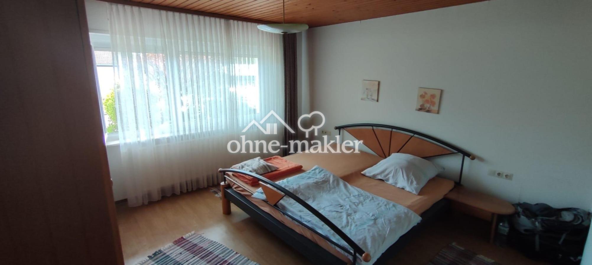 Schlafzimmer EG