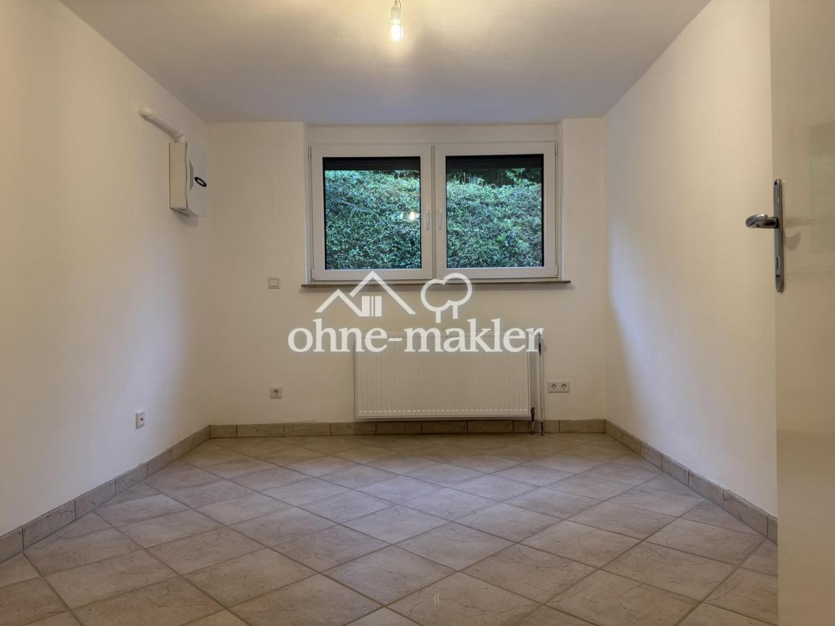 Zimmer unten leer