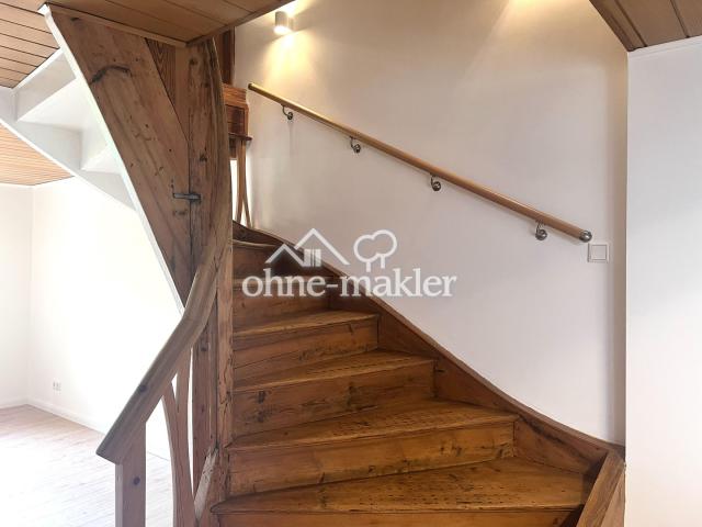 Treppe in das 2. OG