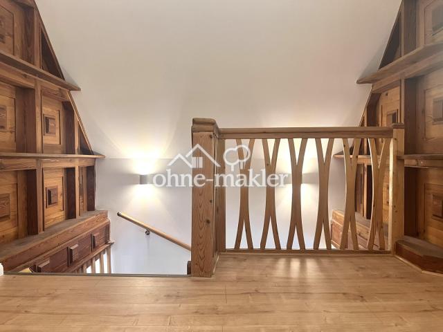 Treppe in das 2. OG Flur