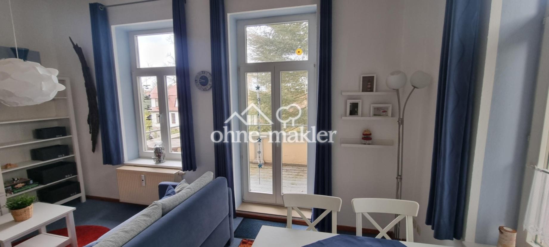 Eßecke mit Zugang Balkon