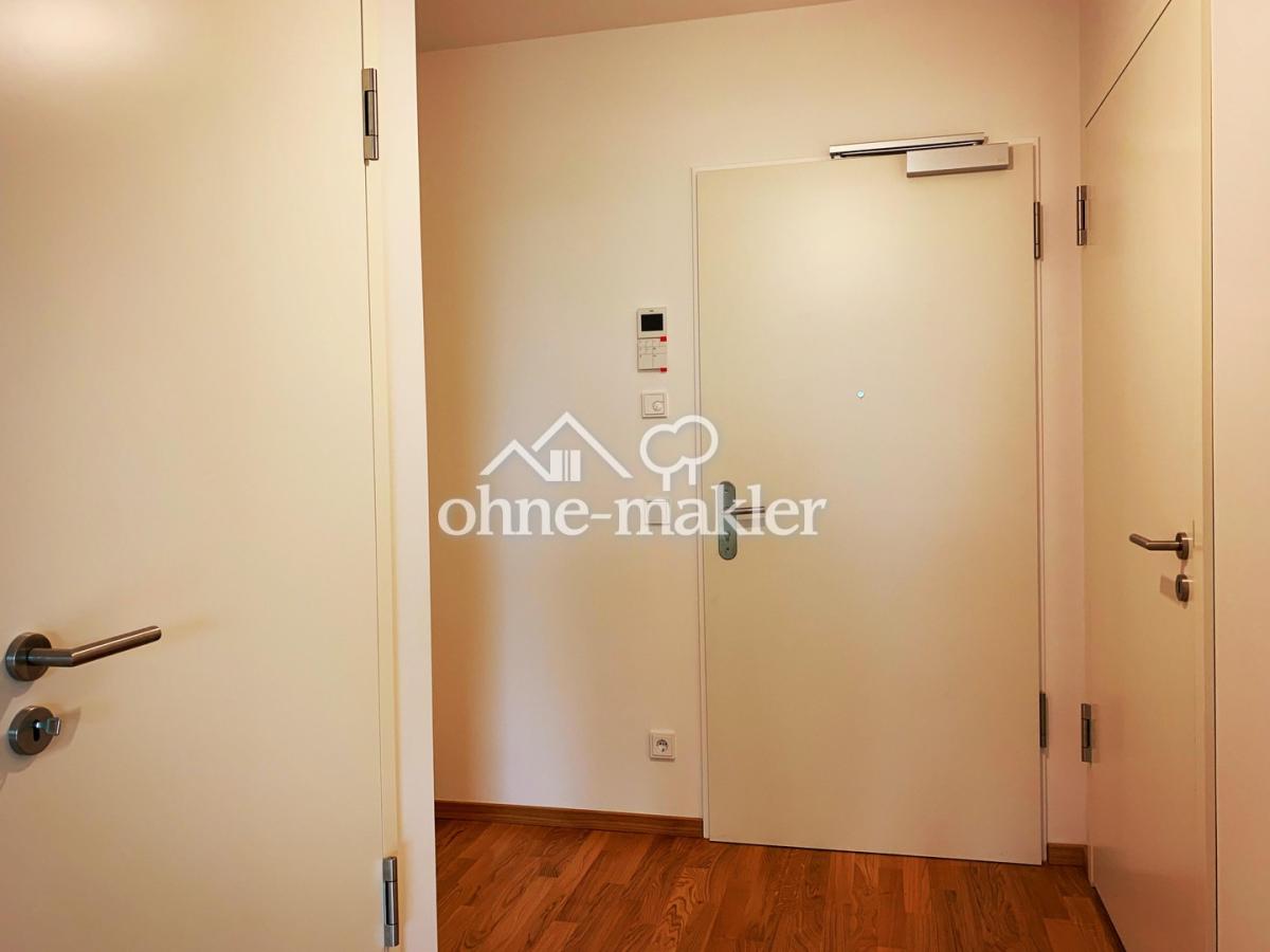 Flur / Tür Abstellkammer