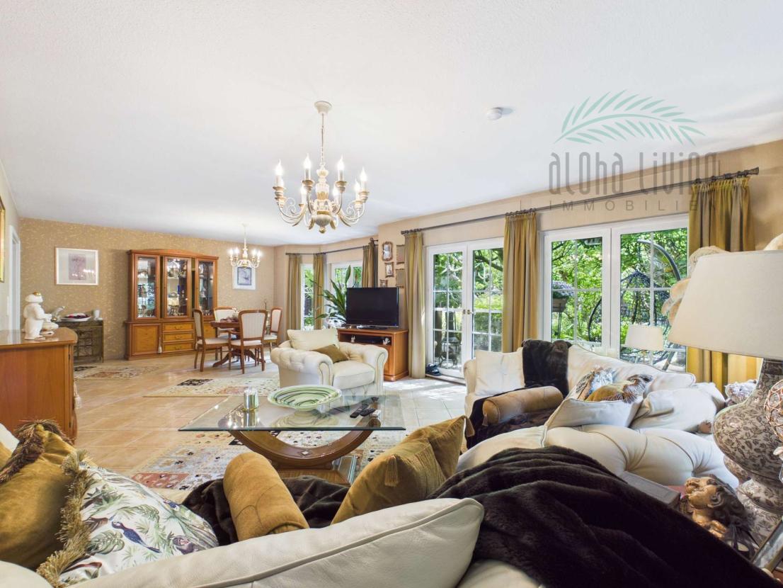 Wohnzimmer (EG)