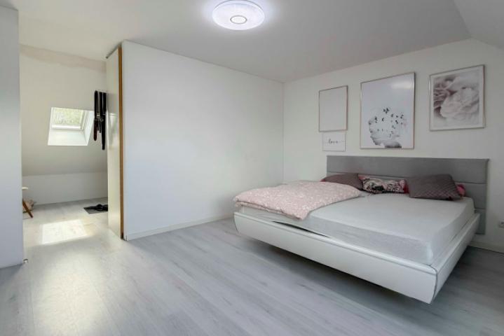 Schlafzimmer im DG
