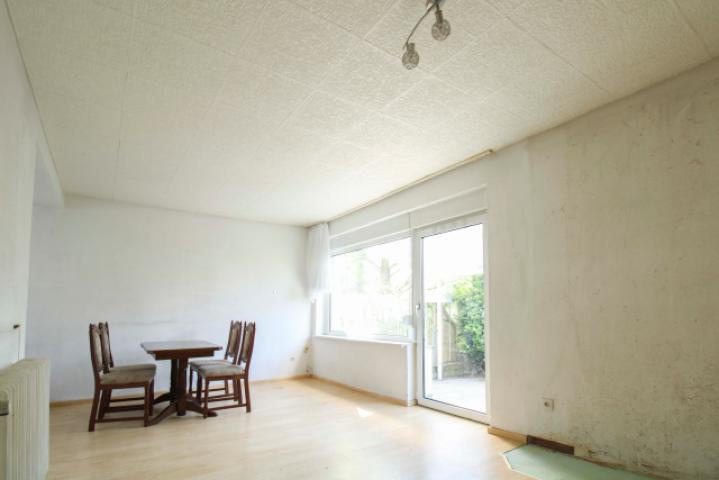 Wohnzimmer mit Terrassenzugang