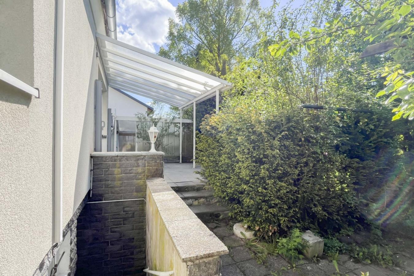 Gartenzugang zum Keller
