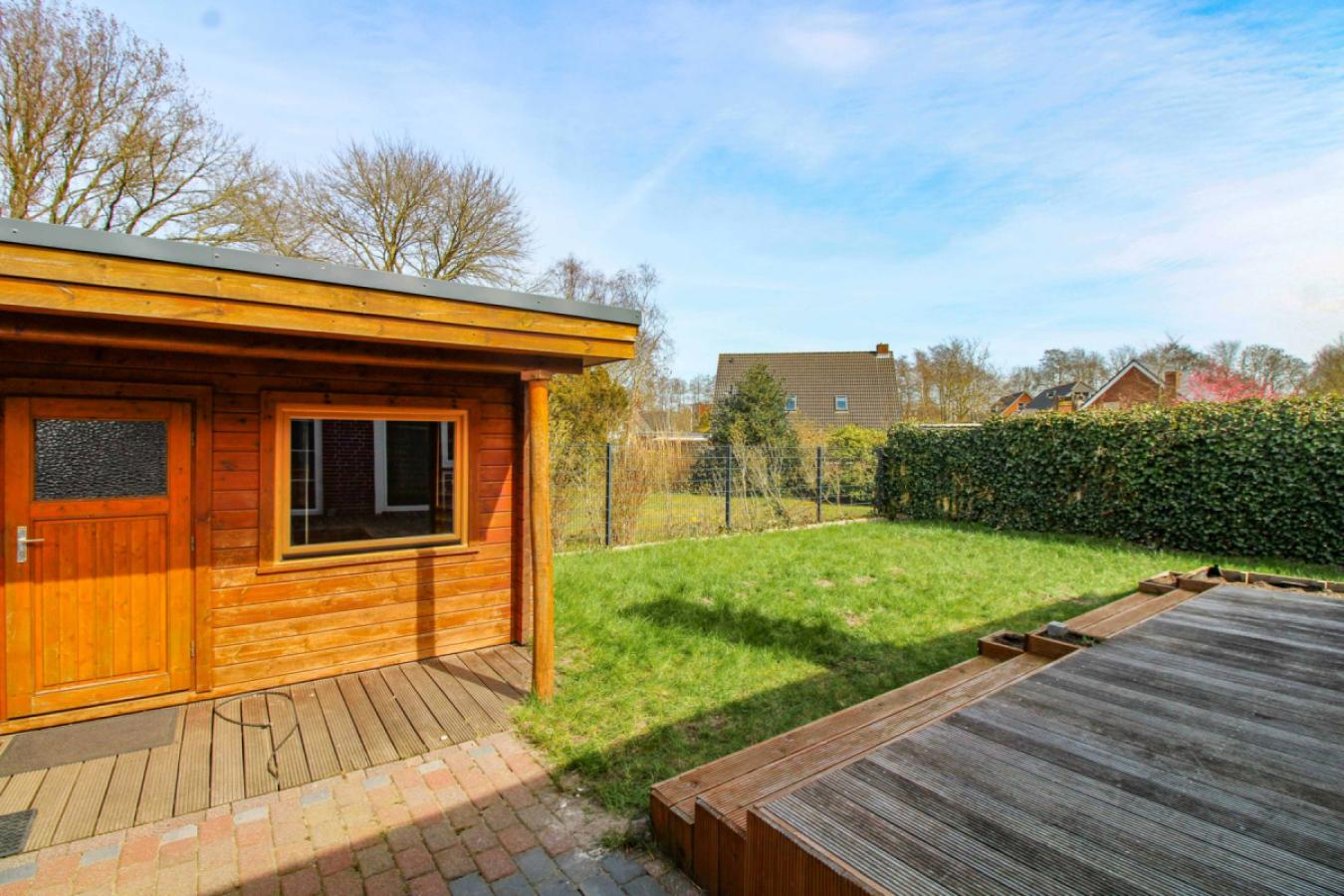 Terrasse mit Gartenblick