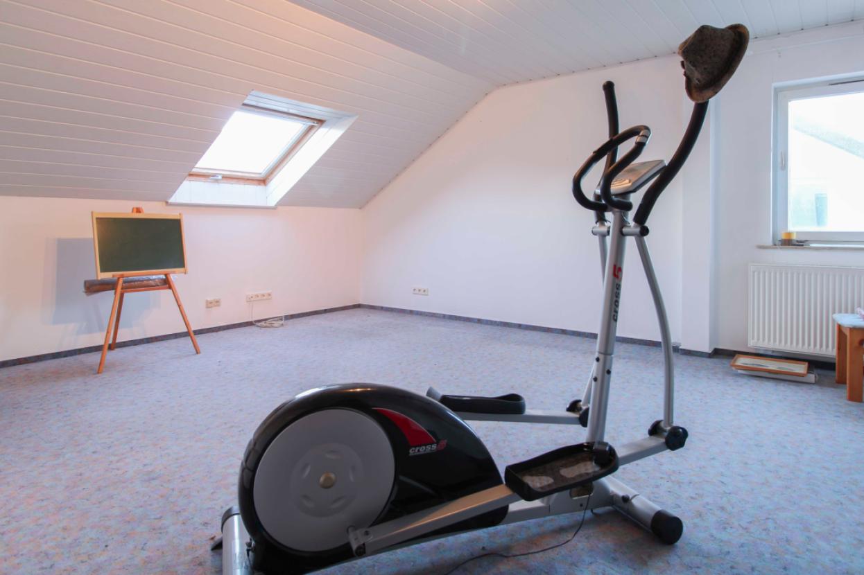 Schlafzimmer 2 DG
