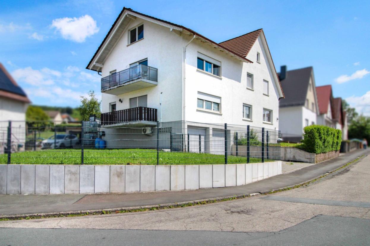 Straßenansicht