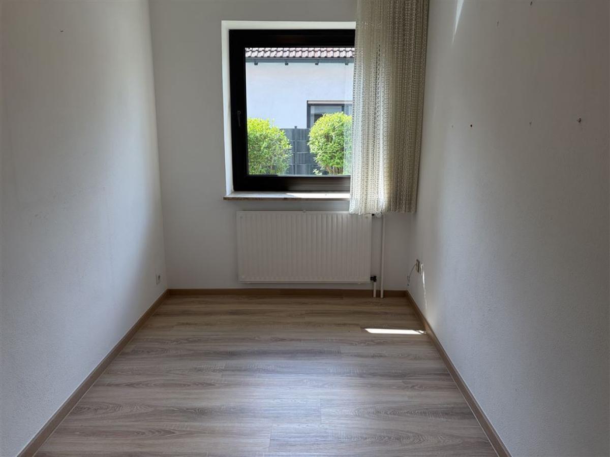 Arbeitszimmer EG