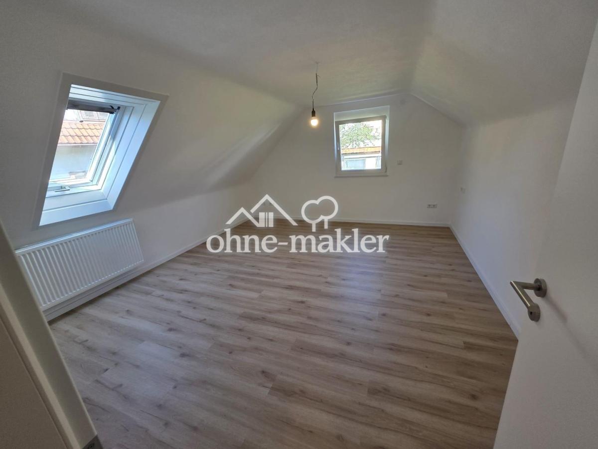 Schlafzimmer DG