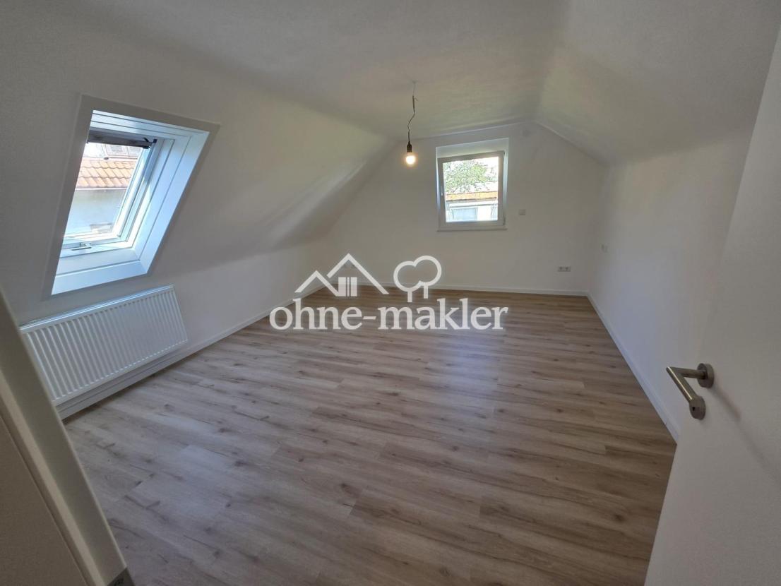 Schlafzimmer DG