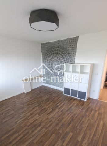Büro / Kinderzimmer mit Balkon