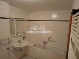 Badezimmer mit Wannenbad