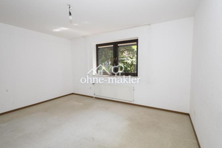 Zimmer (EG)