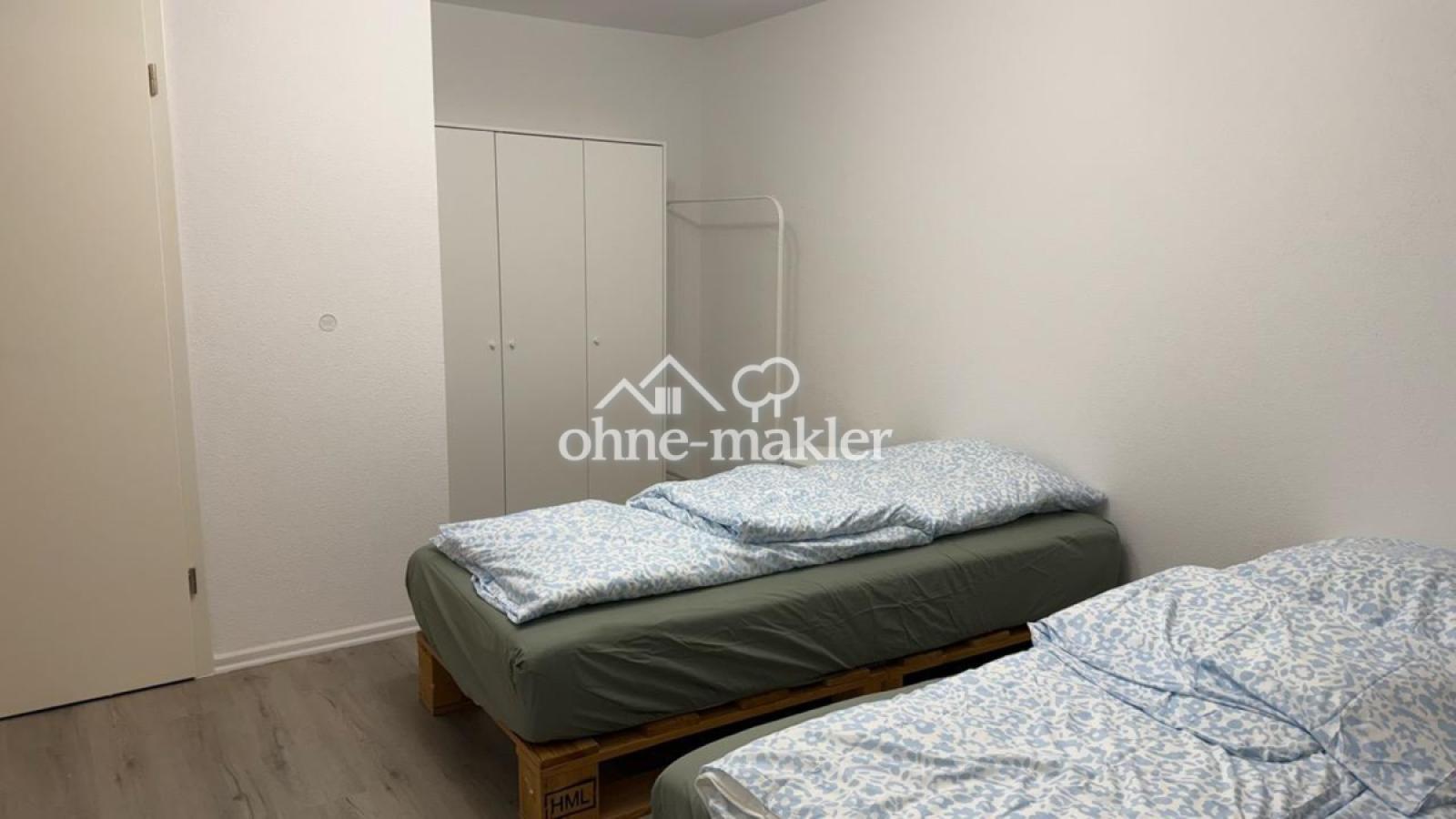 Schlafzimmer mit zwei Betten