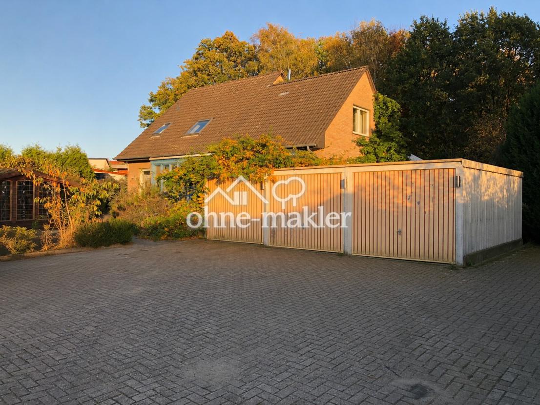 Blick Straße - Hof/Garage/Haus