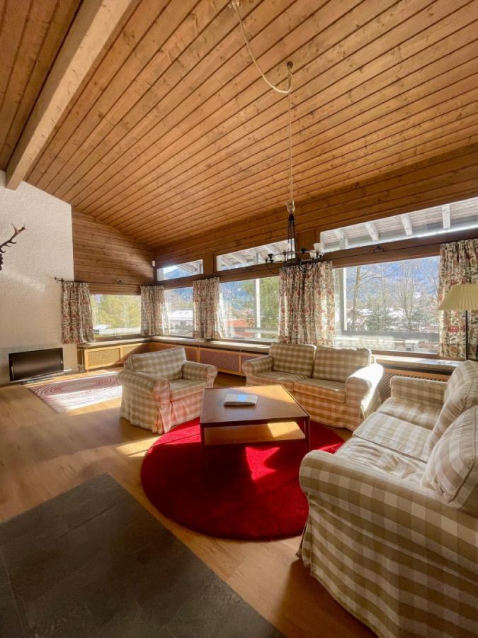 Wohnzimmer 1 OG