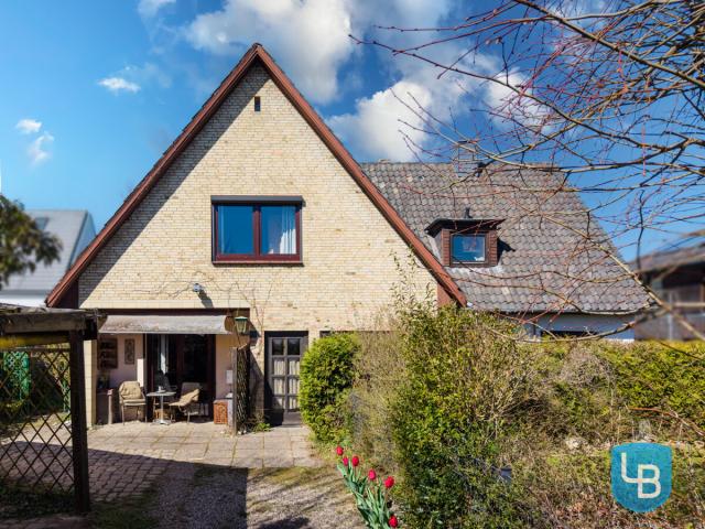 Haus mit Carport