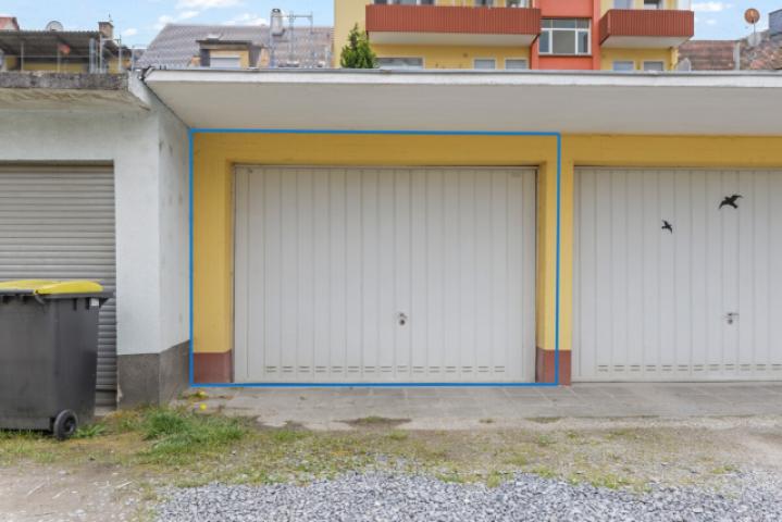 Garage außen