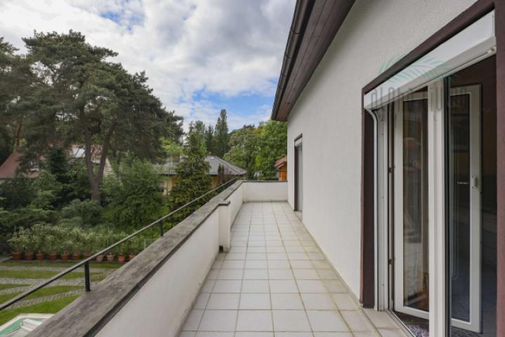 Balkon (OG)