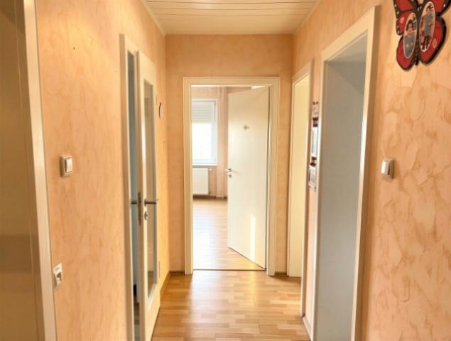 Flur virtuell geleert