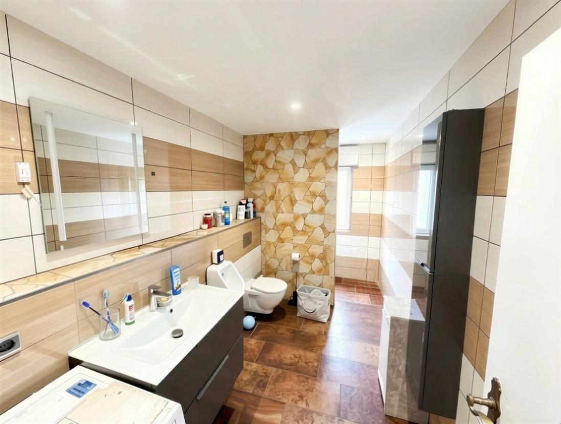 Badezimmer im EG