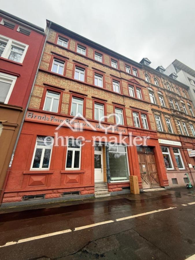 Haus Strassenansicht