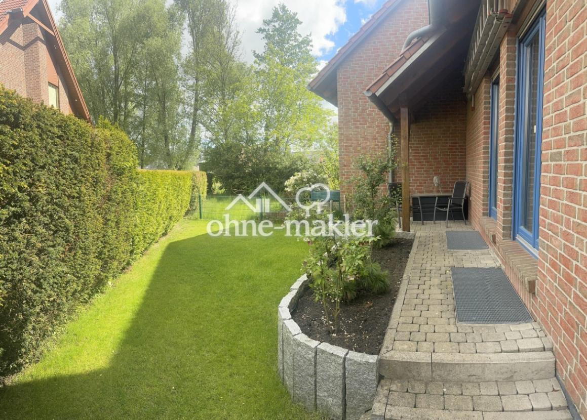 Garten mit zweiter Terasse