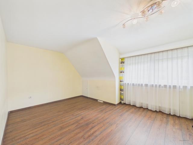 Schlafzimmer 2 OG