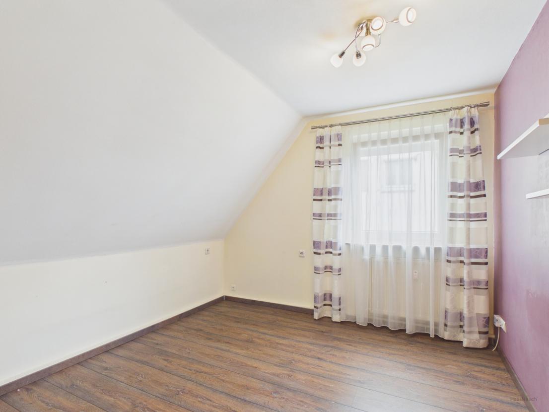 Schlafzimmer 3 OG