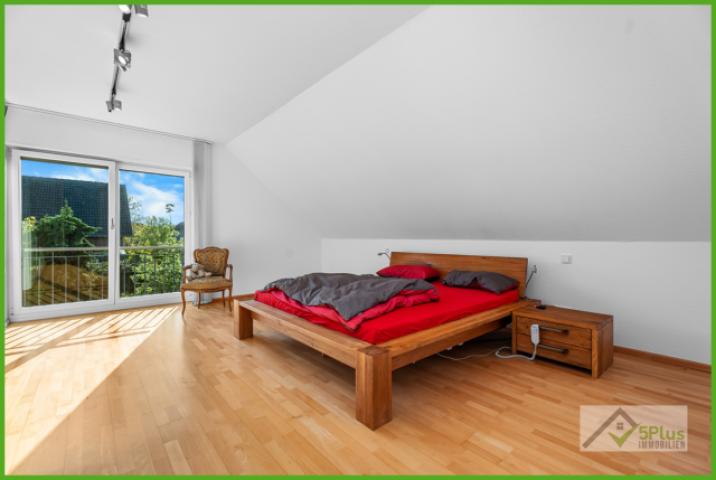 5Plus Immo Haus zum Kauf Inden / Altdorf Schlafzimmer OG