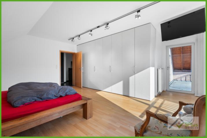 5Plus Immo Haus zum Kauf Inden / Altdorf Schlafzimmer OG