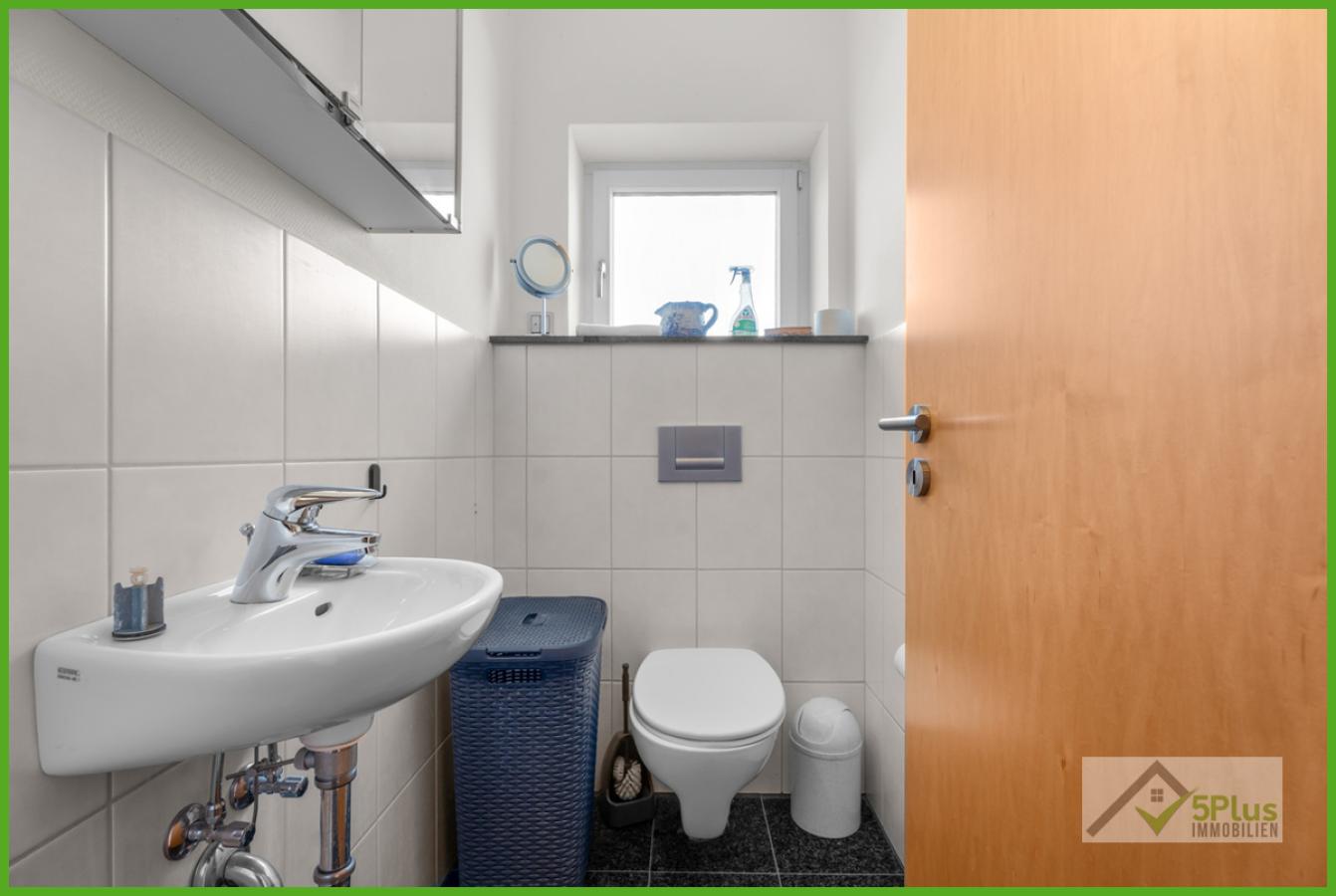 5Plus Immo Haus zum Kauf Inden / Altdorf sep. WC OG