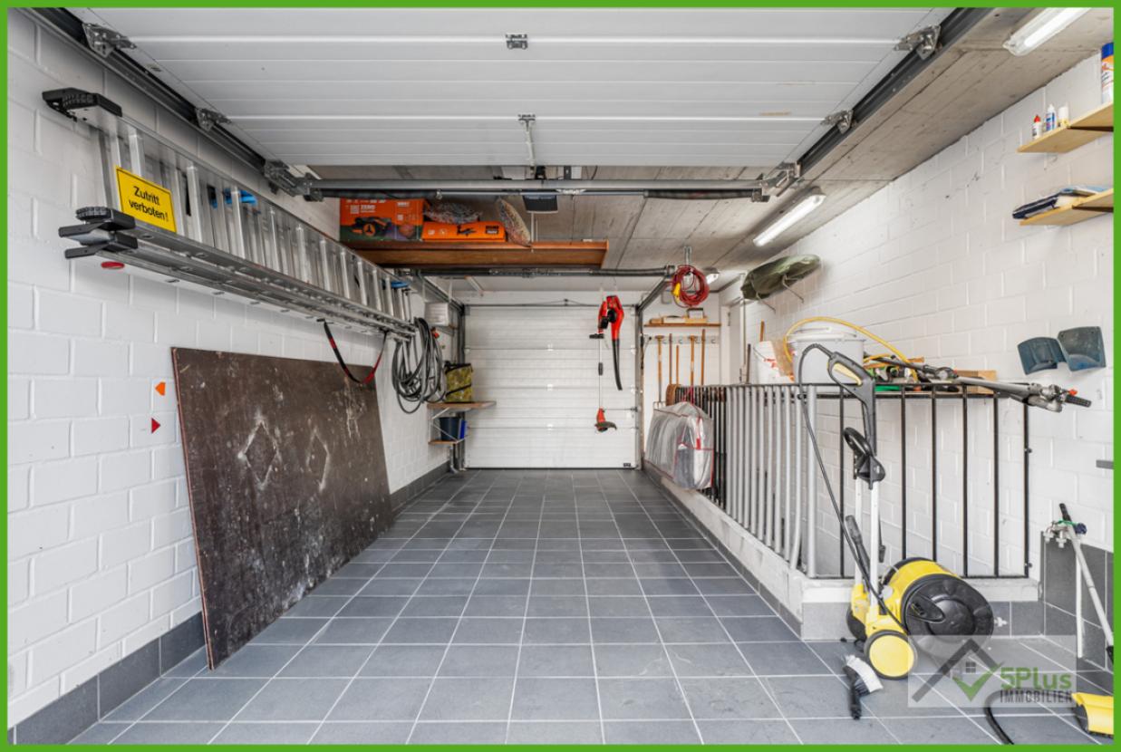 5Plus Immo Haus zum Kauf Inden / Altdorf Garage