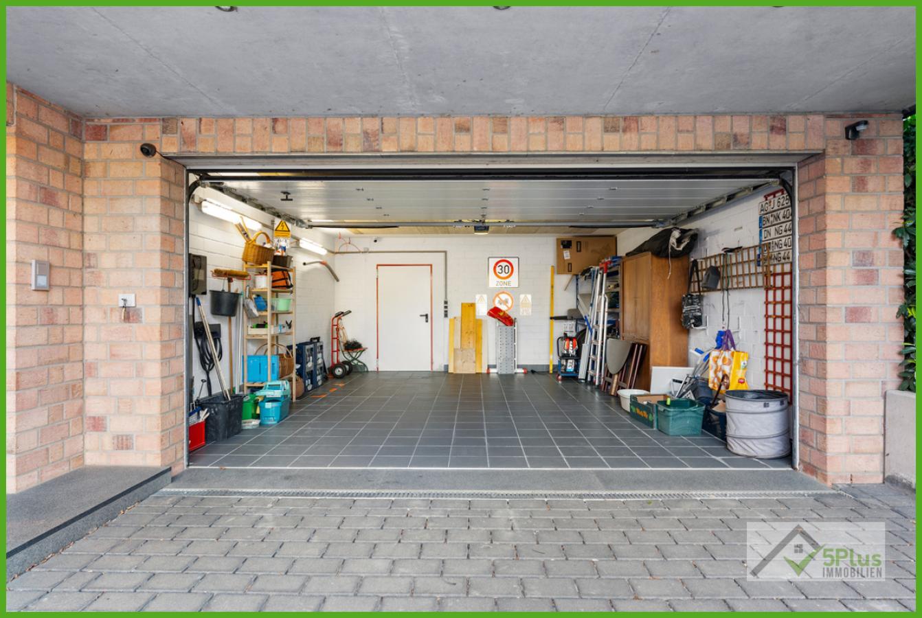 5Plus Immo Haus zum Kauf Inden / Altdorf Garage