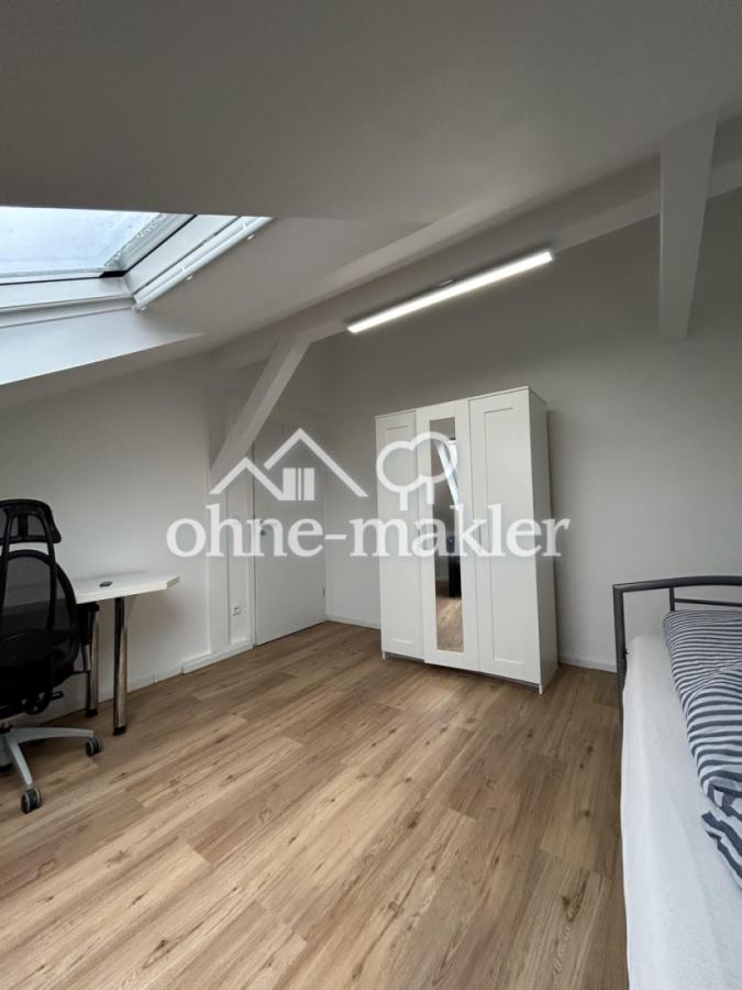 Zimmer 1 möbliert