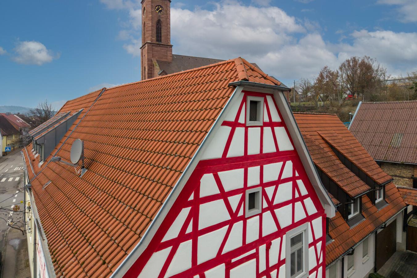 Außenansicht Fachwerkfassade Dach  Obergeschoss