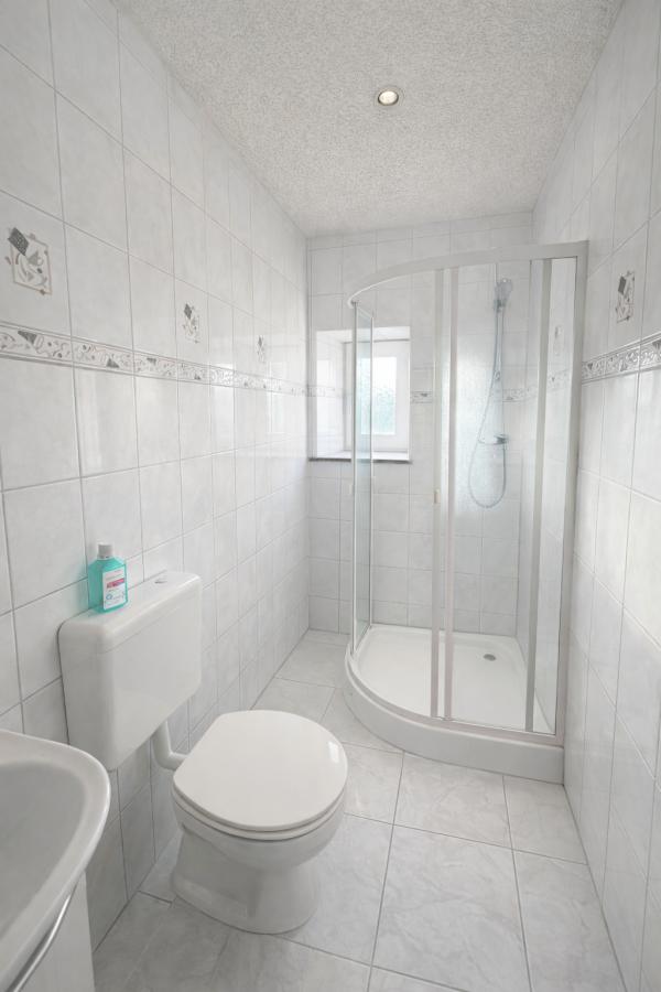 Badezimmer EG rechts
