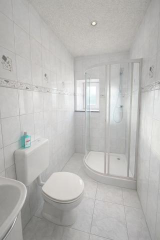 Badezimmer EG rechts