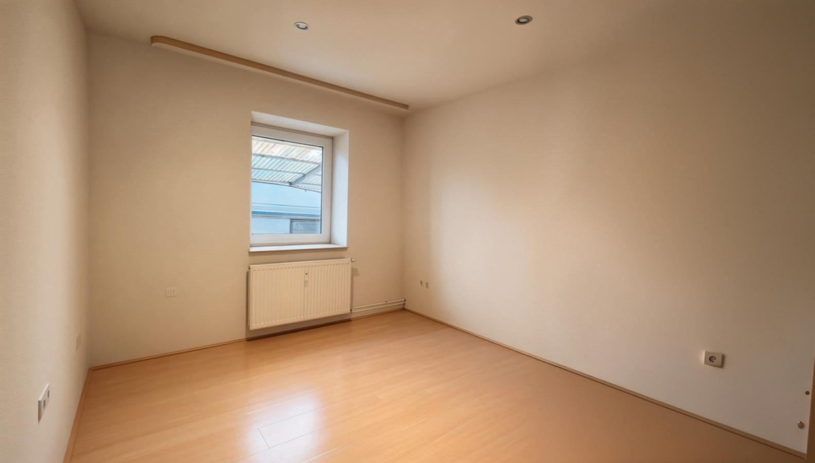 Schlafzimmer EG links 