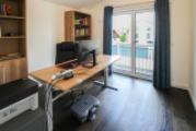 Arbeitszimmer kleines Haus