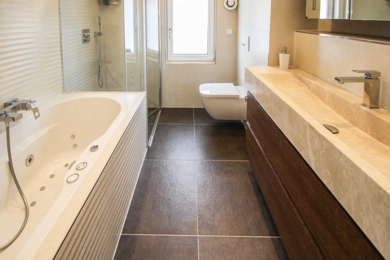 Badezimmer kleines Haus