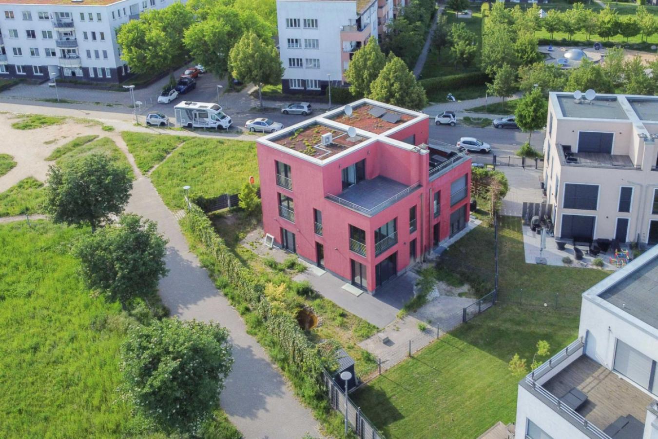 Luftbild Terrasse und Garten