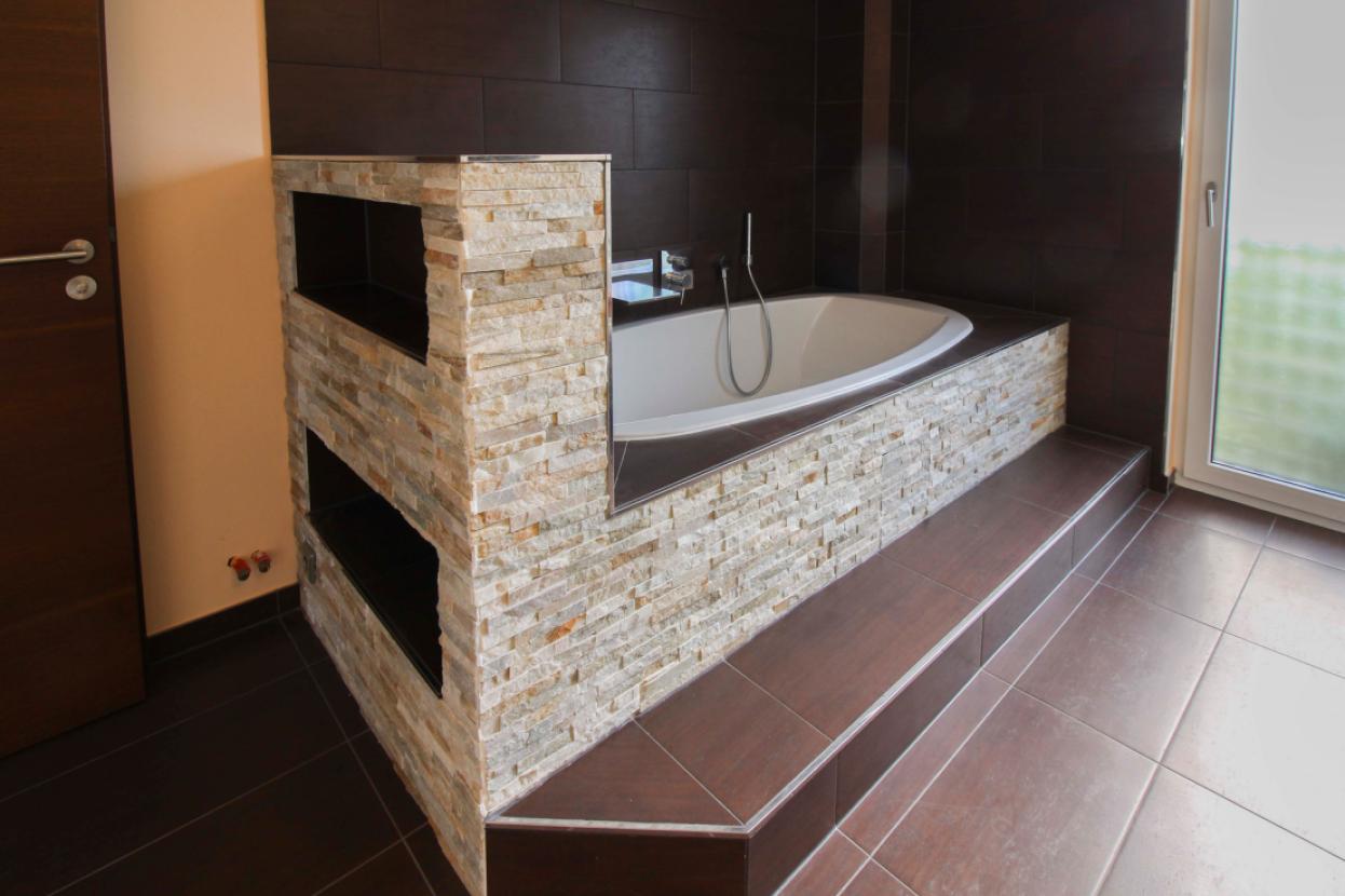 Badewanne im OG 1