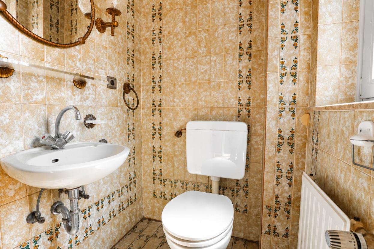 Eines von zwei Gäste-WC